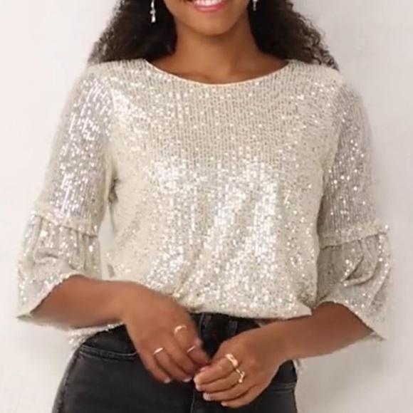 NWT Sz med sequin top - Picture 3 of 14